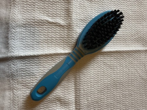 Gentle puppy grooming brush - gentle,